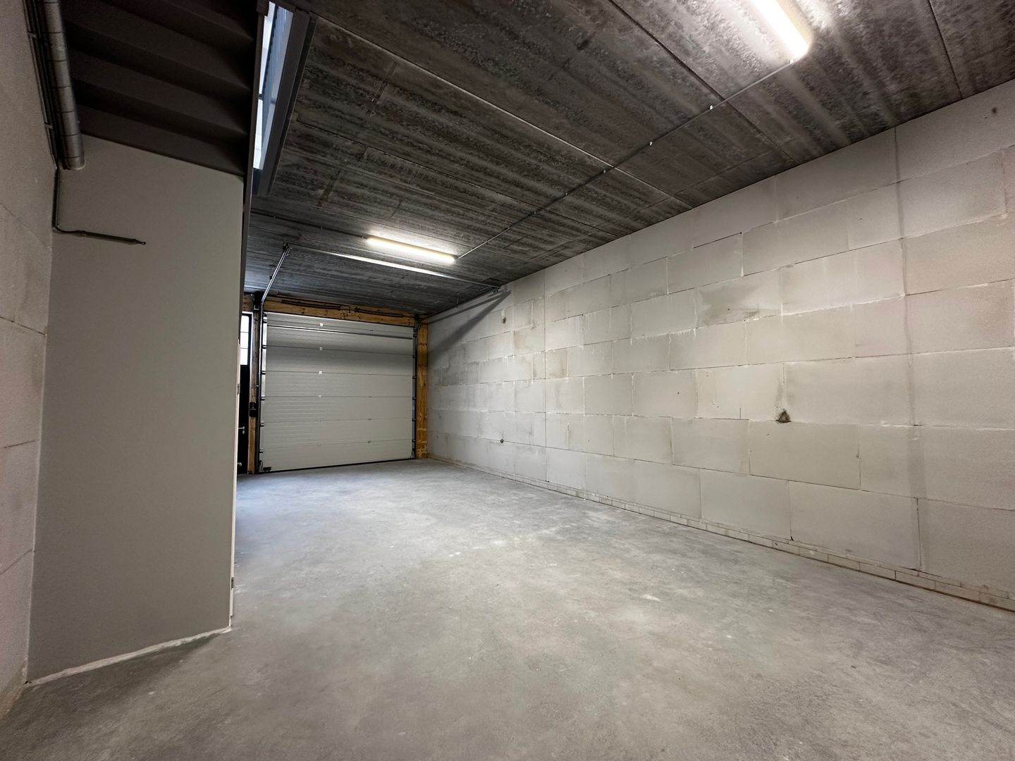 View photo 5 of Van der Waalsstraat 44-L