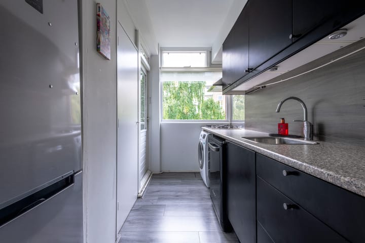 Foto 20 van Van der Lelijstraat 11-III