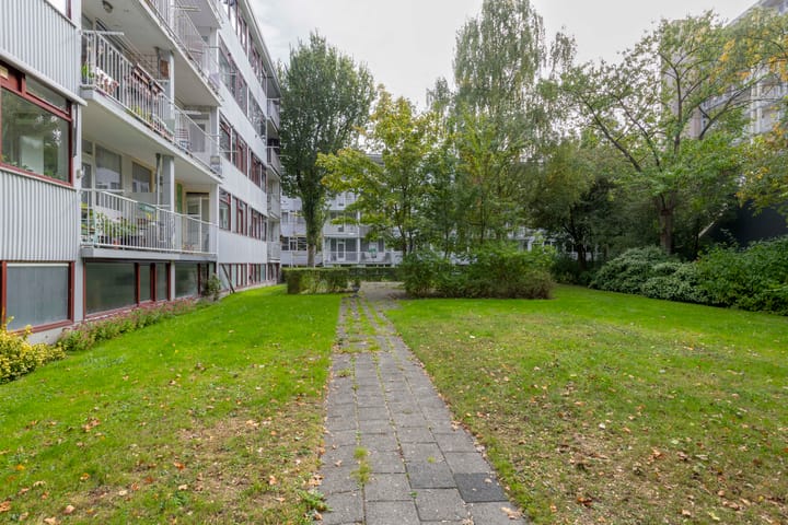 Foto 33 van Van der Lelijstraat 11-III