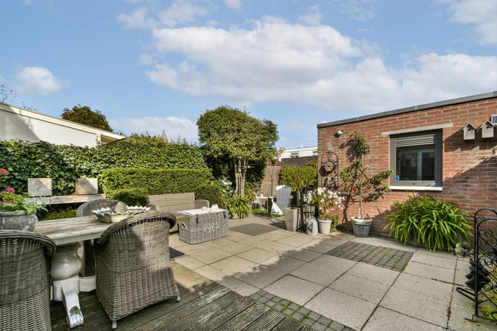 Photo 12 of Dr C A Gerkestraat 21-ZW