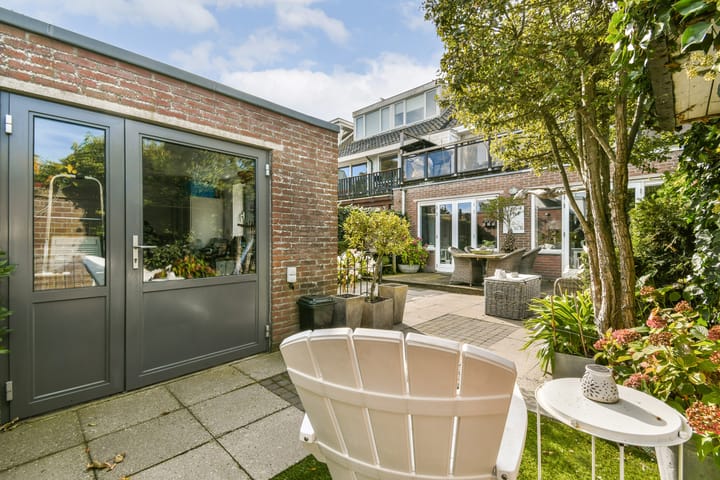 Photo 14 of Dr C A Gerkestraat 21-ZW