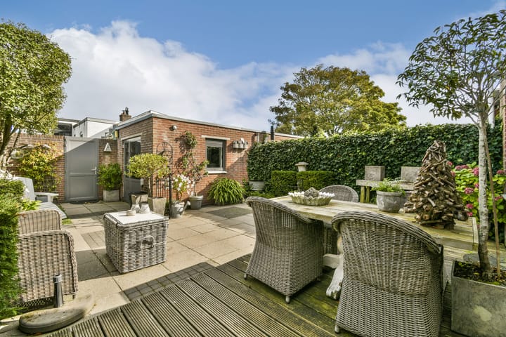 Photo 11 of Dr C A Gerkestraat 21-ZW