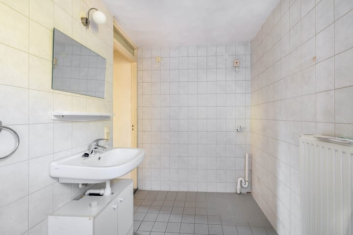 Photo 20 of Malvert 7376