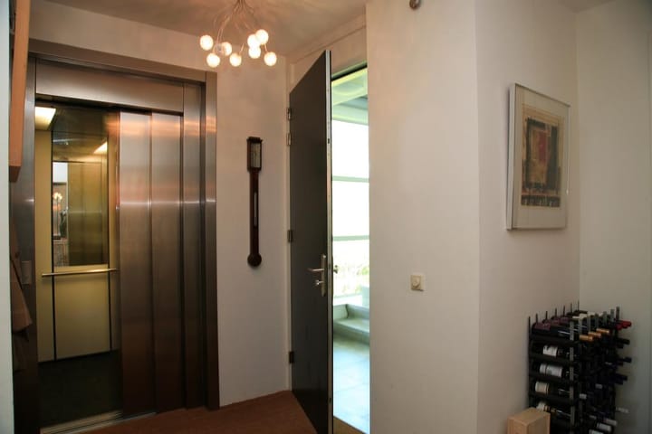 Photo 5 of Nassaulaan 26