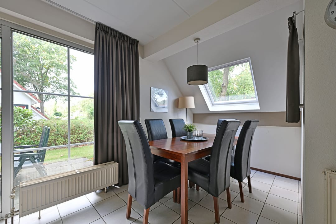 Foto 8 van Zwembadweg 1-058