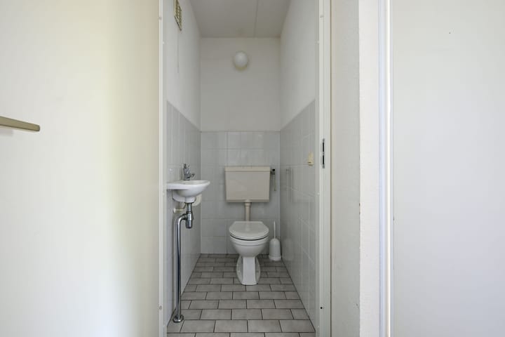 Photo 13 of Zwembadweg 1-058