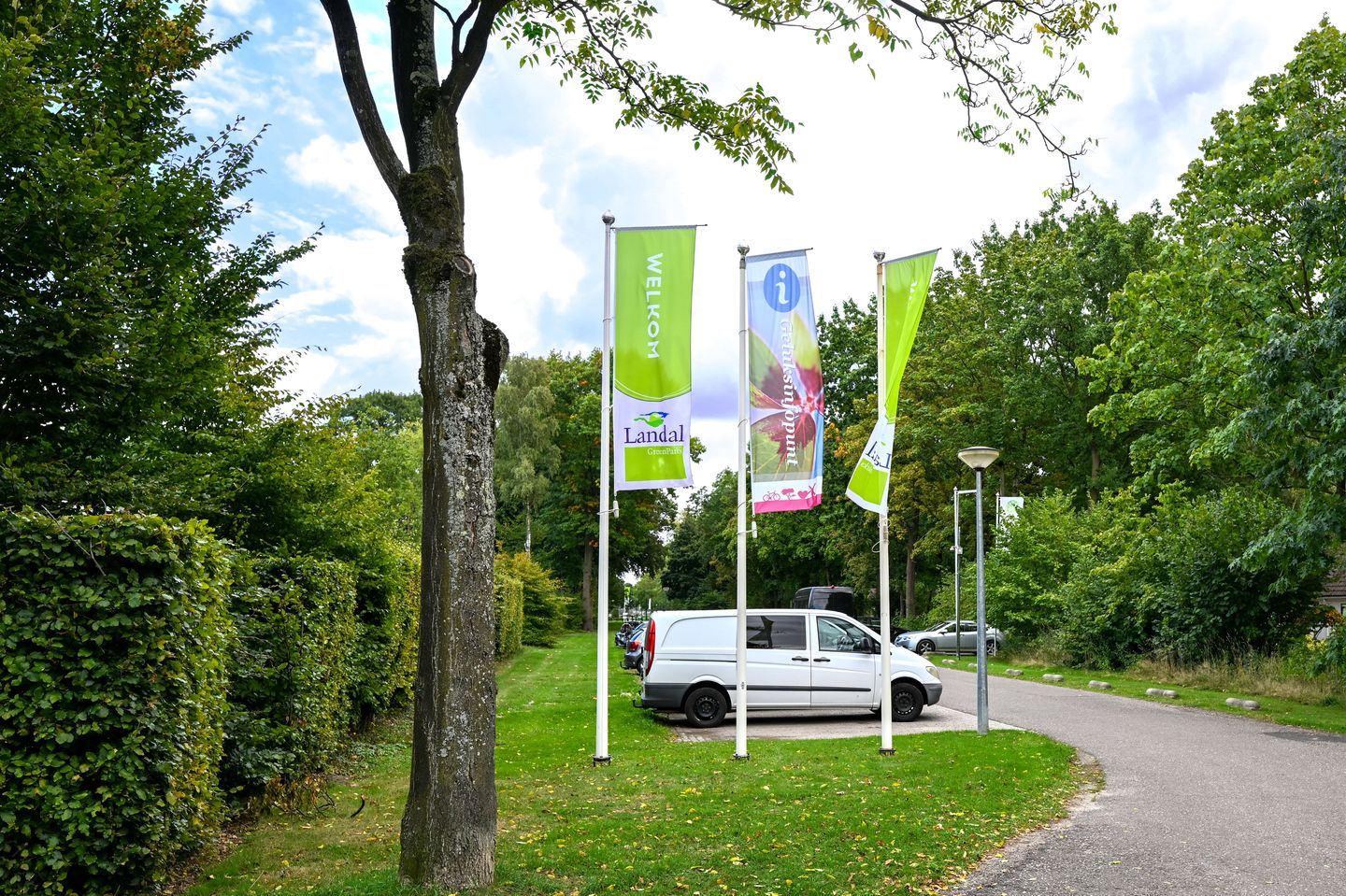 Foto 29 van Zwembadweg 1-058