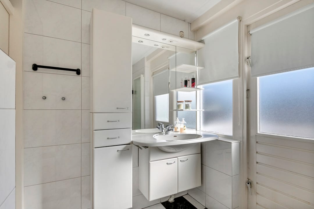 Photo 26 of Van Utenhoveweg 116