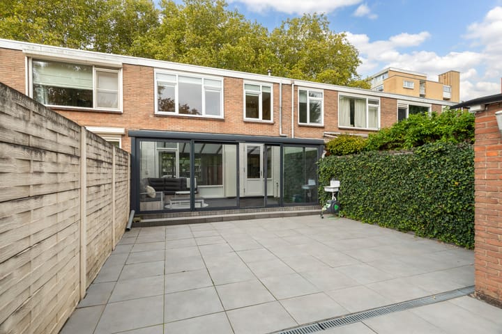 Photo 2 of Van Bosseplantsoen 8