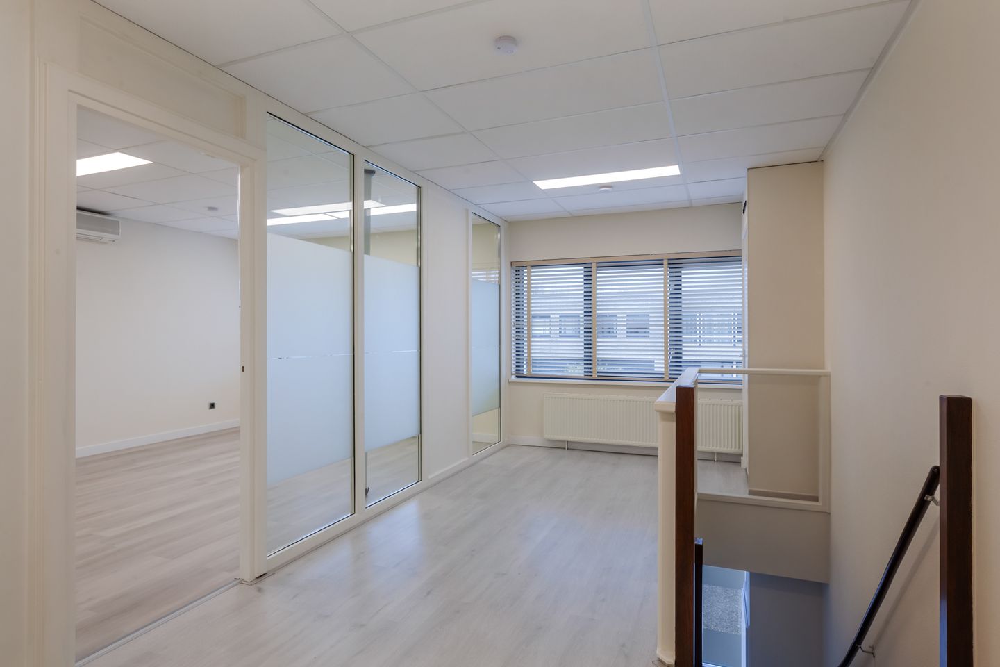 View photo 3 of Marconistraat 46