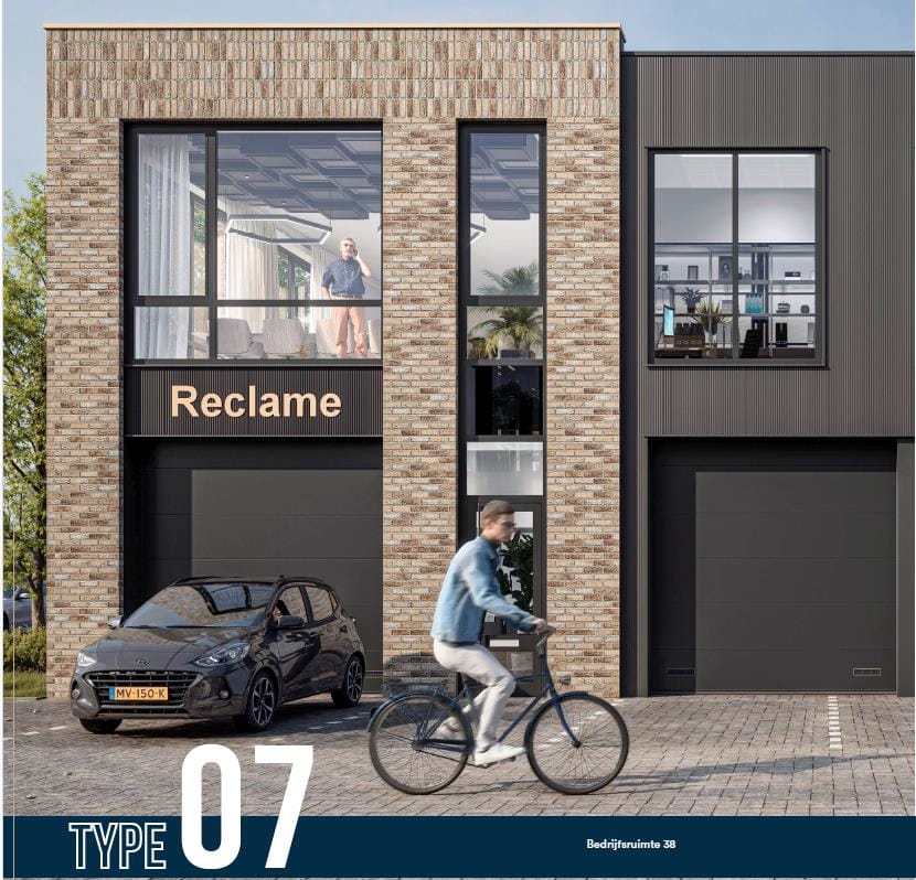 View photo 1 of Roerstraat 1-B14