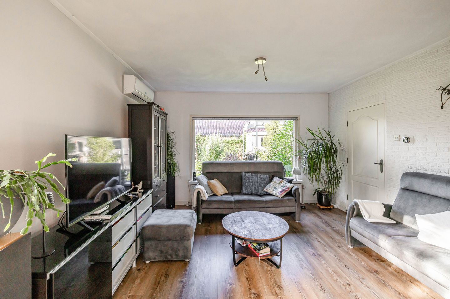 Foto 4 van Esakkers 6