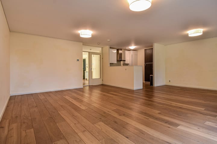 Foto 3 van Floris Arntzeniusplein 103