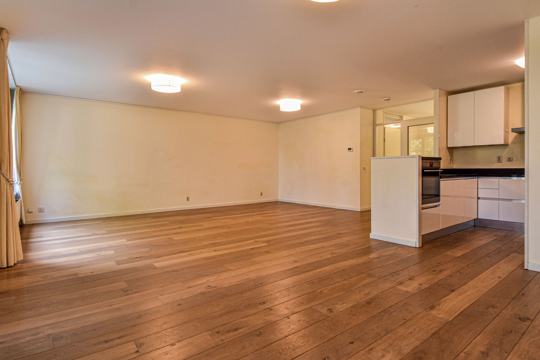 Foto 6 van Floris Arntzeniusplein 103