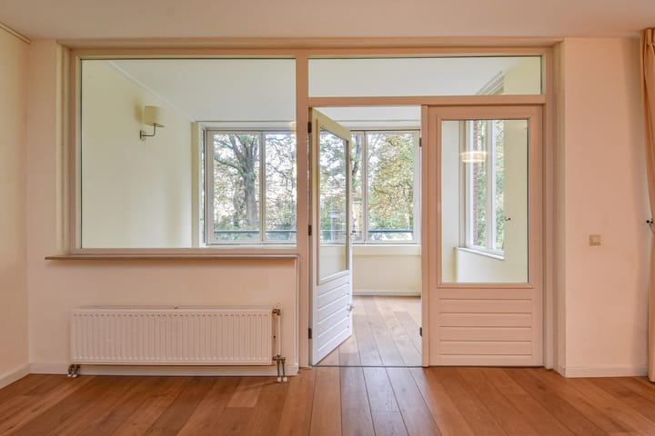 Foto 8 van Floris Arntzeniusplein 103