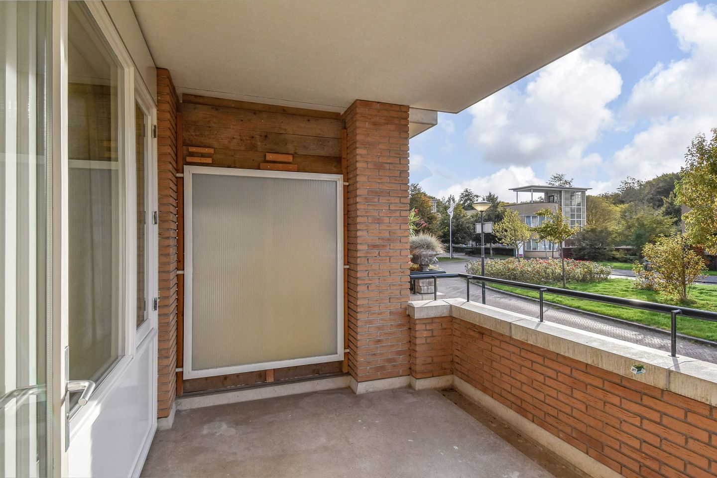 Foto 14 van Floris Arntzeniusplein 103