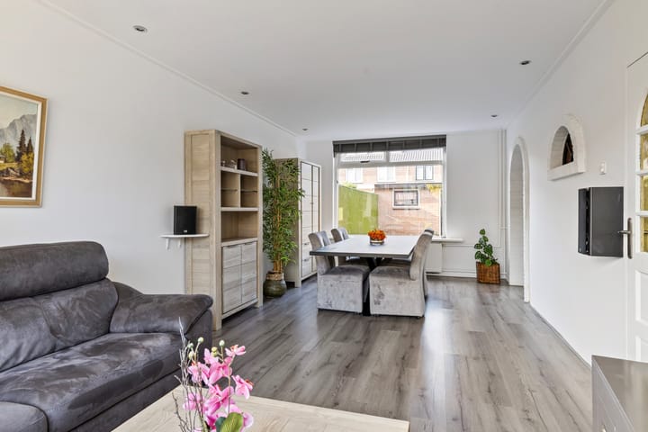 Foto 8 van Florastraat 25