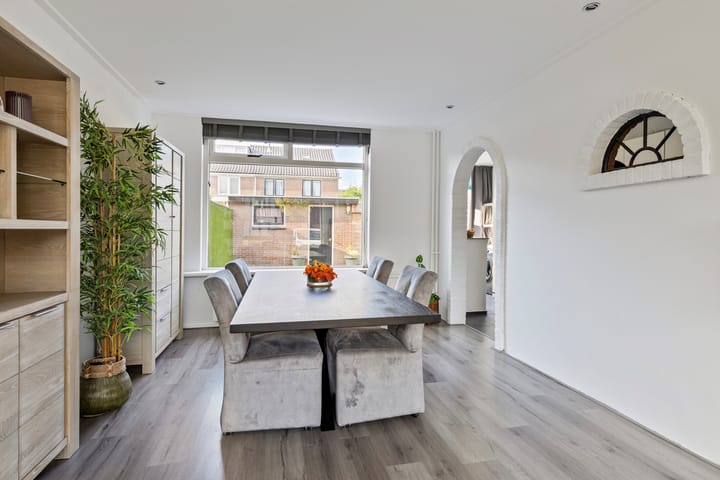 Foto 9 van Florastraat 25