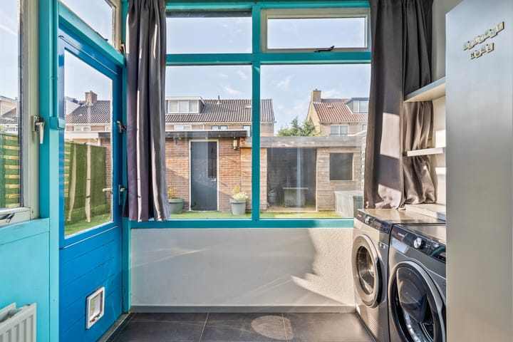 Foto 13 van Florastraat 25