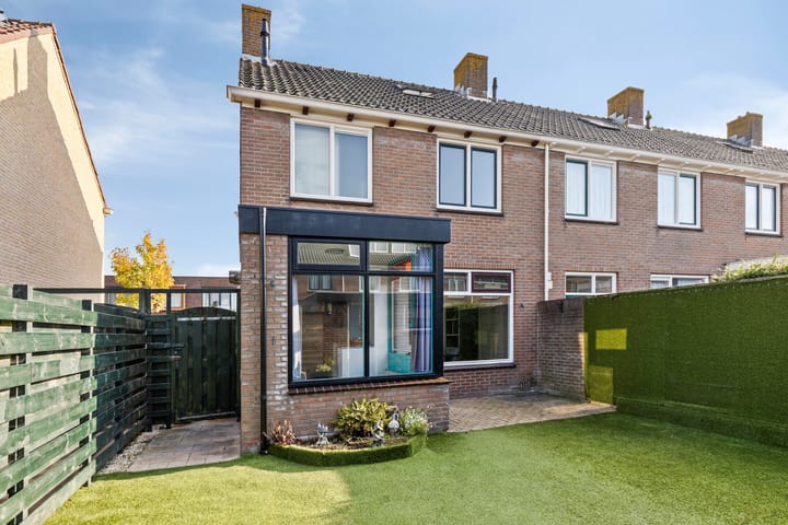 Foto 28 van Florastraat 25