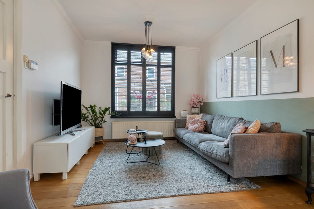 Foto 2 van van Brachtstraat 27