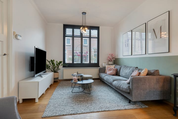 Foto 2 van van Brachtstraat 27