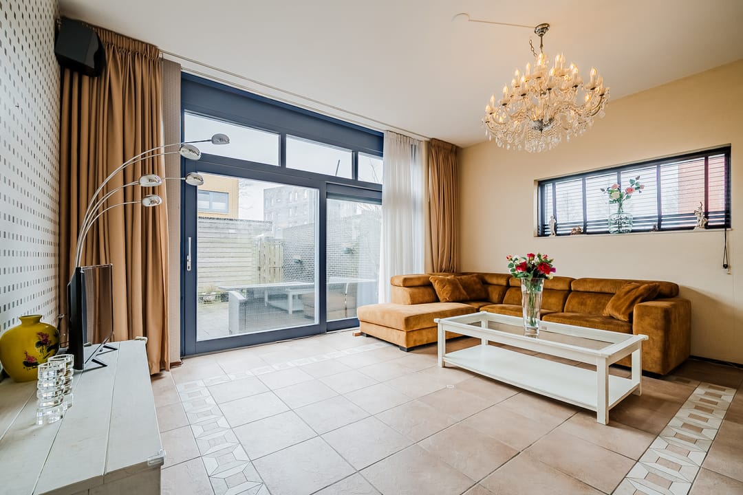 Foto 2 van Mediterraan 1