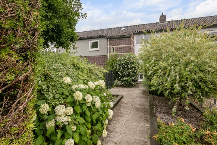 Foto 34 van Julianastraat 6