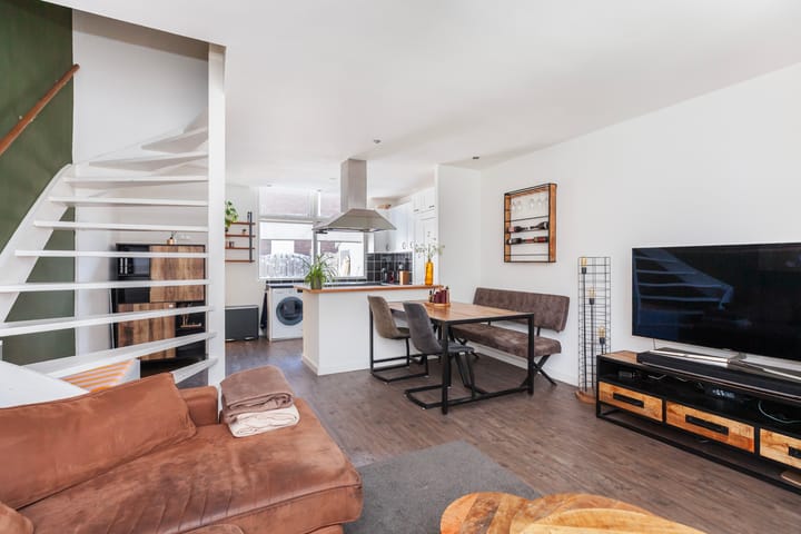 Photo 4 of Oranjestraat 34