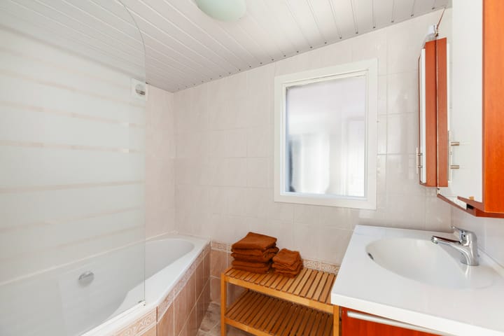 Photo 16 of Oranjestraat 34