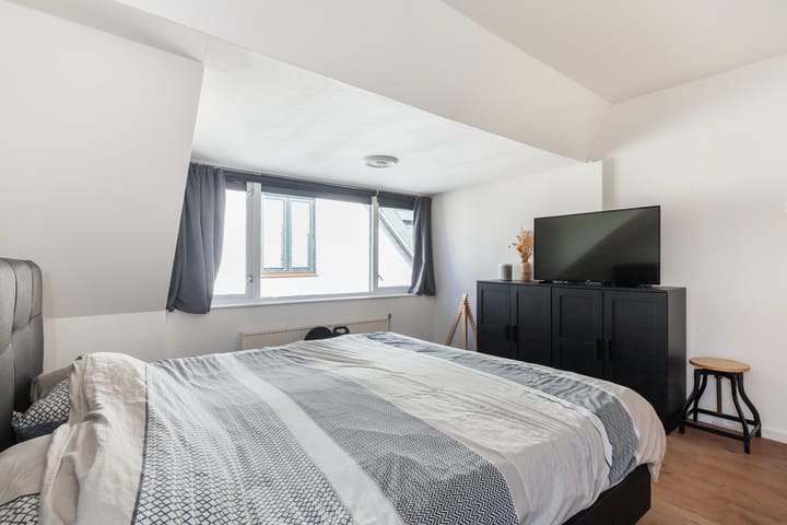 Photo 21 of Oranjestraat 34