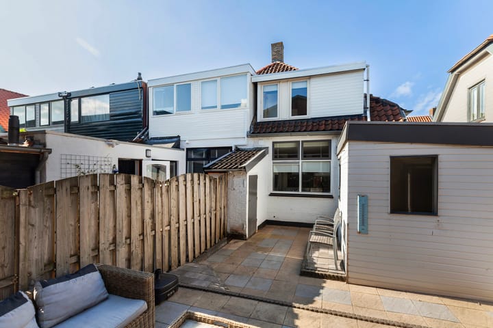 Photo 29 of Oranjestraat 34