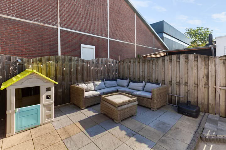 Photo 30 of Oranjestraat 34