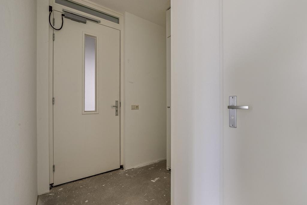 Photo 9 of Zwaanstraat 124