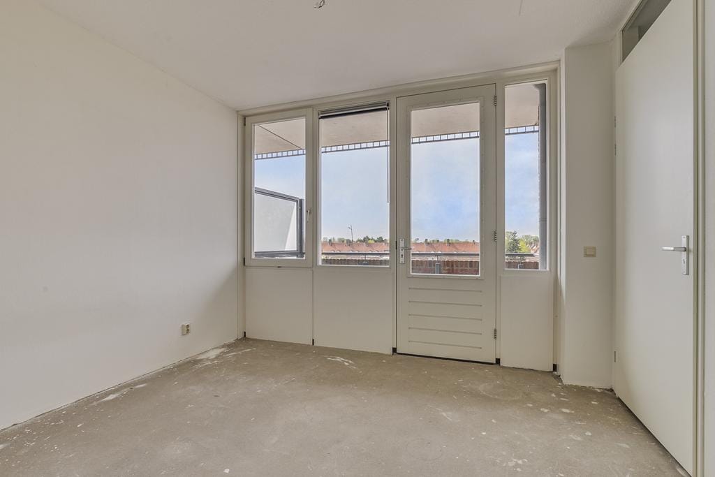 Photo 24 of Zwaanstraat 124