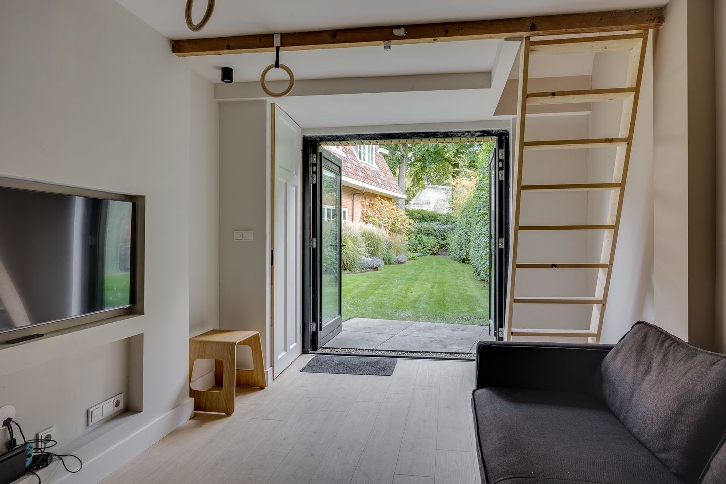 Photo 49 of Vermeerlaan 45