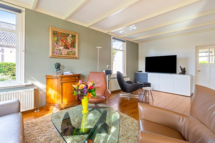 Foto 11 van van Beekstraat 85