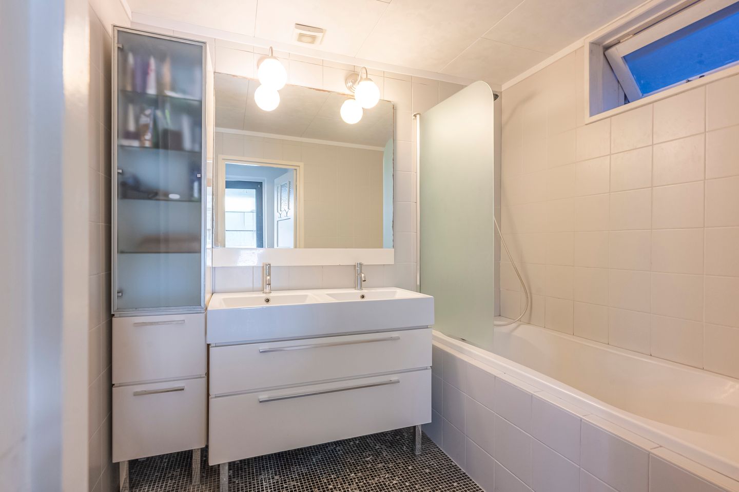 Foto 10 van Begoniastraat 9