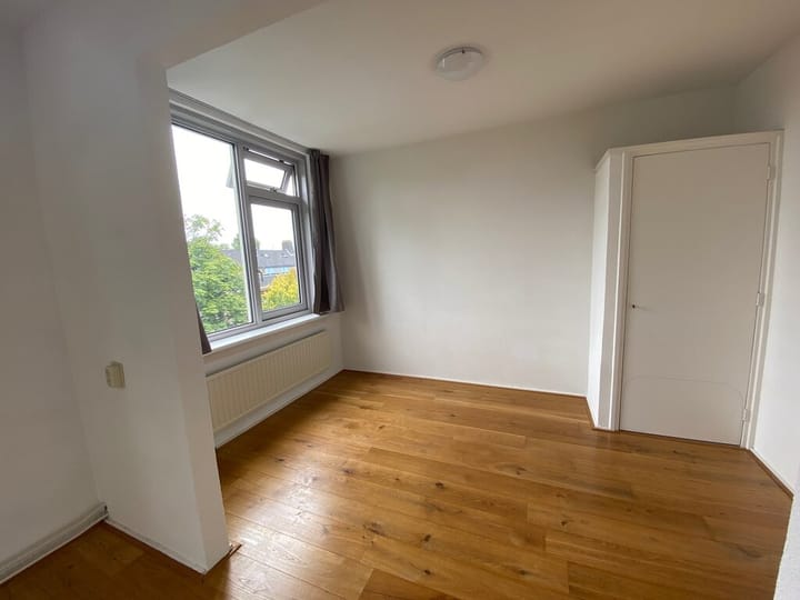 Foto 24 van W.H. van Leeuwenlaan 136