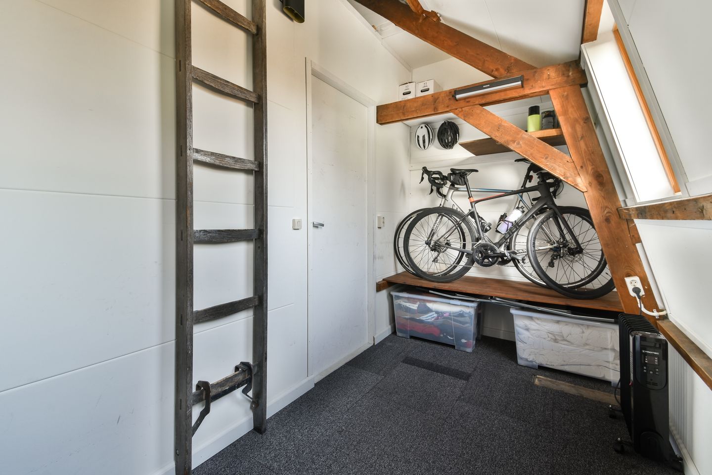 Foto 20 van Marathonweg 3-3