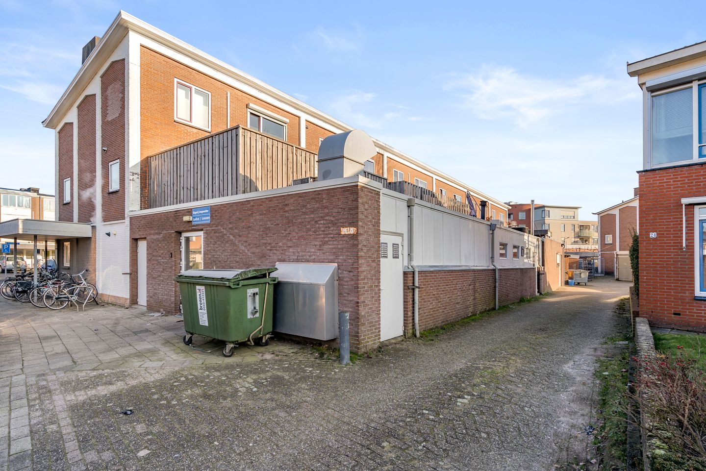 View photo 4 of Rozenplein 45