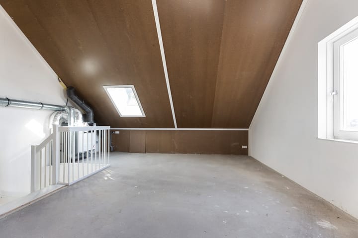 Photo 24 of Hortensiastraat 10