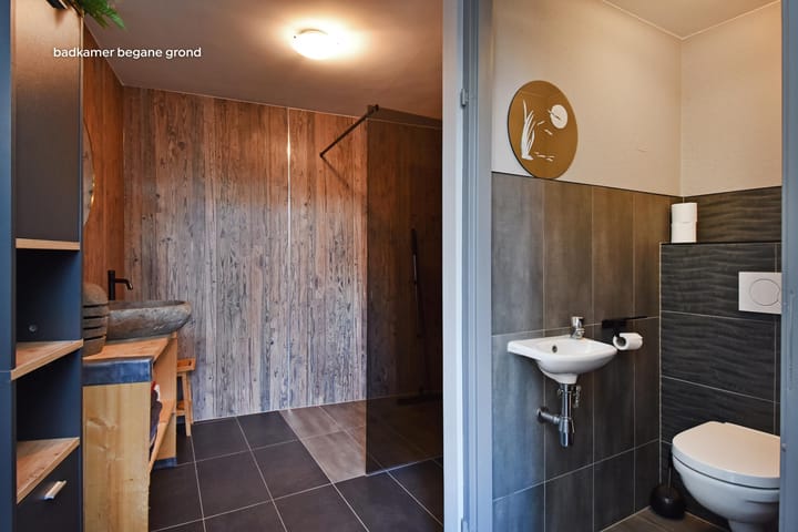 Photo 36 of Prins Bernhardstraat 5-A