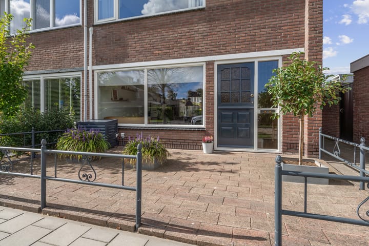 Foto 2 van Pastoor van Weesstraat 23