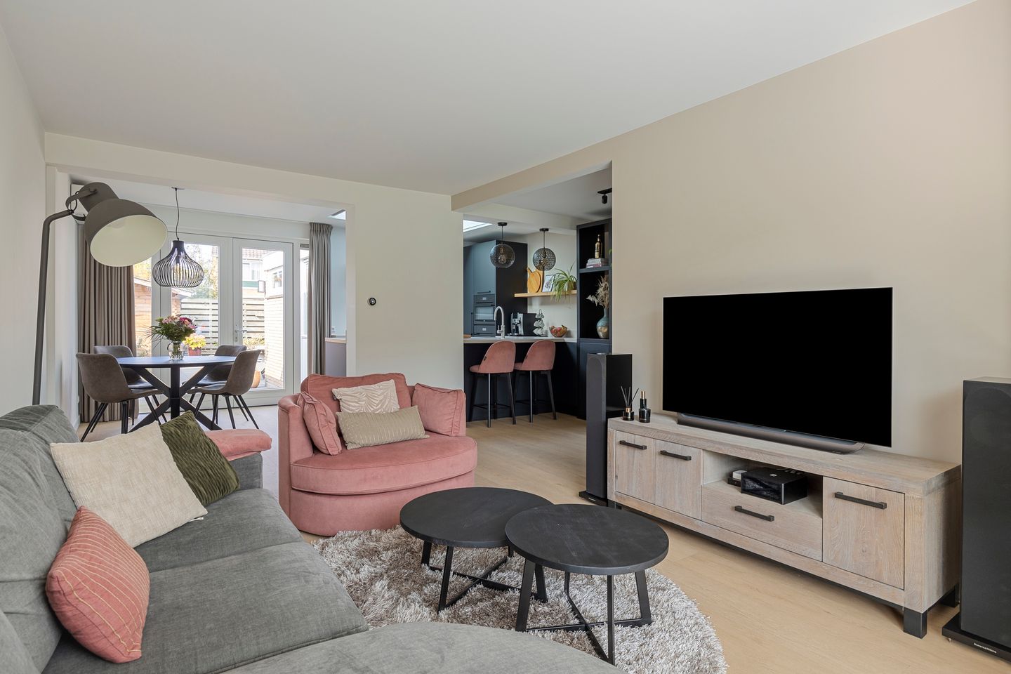 Foto 10 van Waalstraat 10