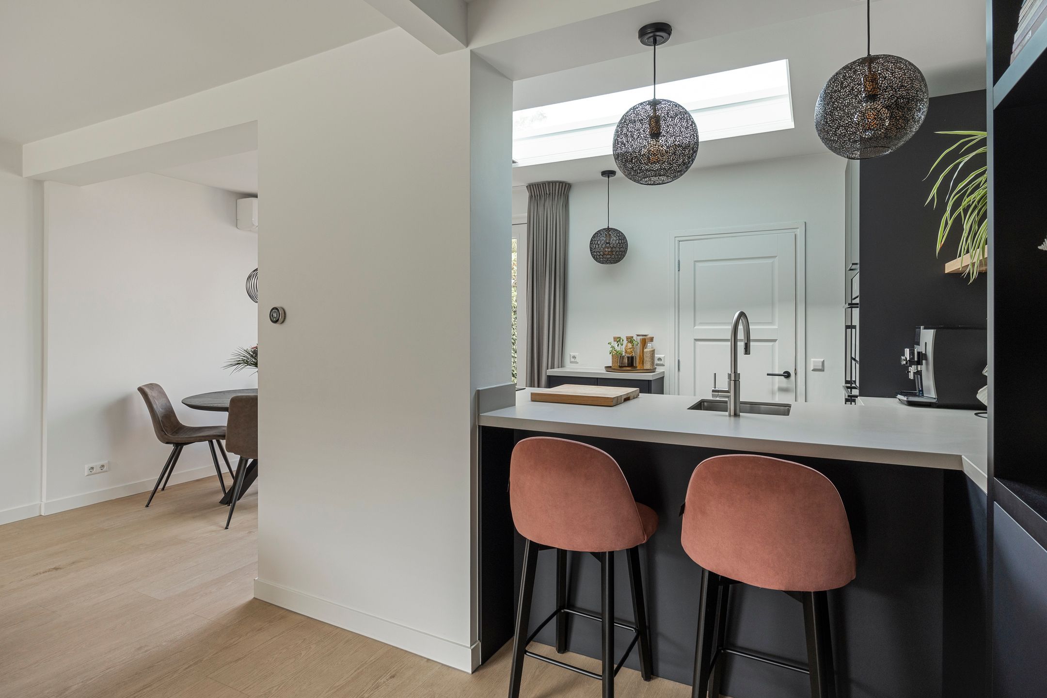 Foto 12 van Waalstraat 10