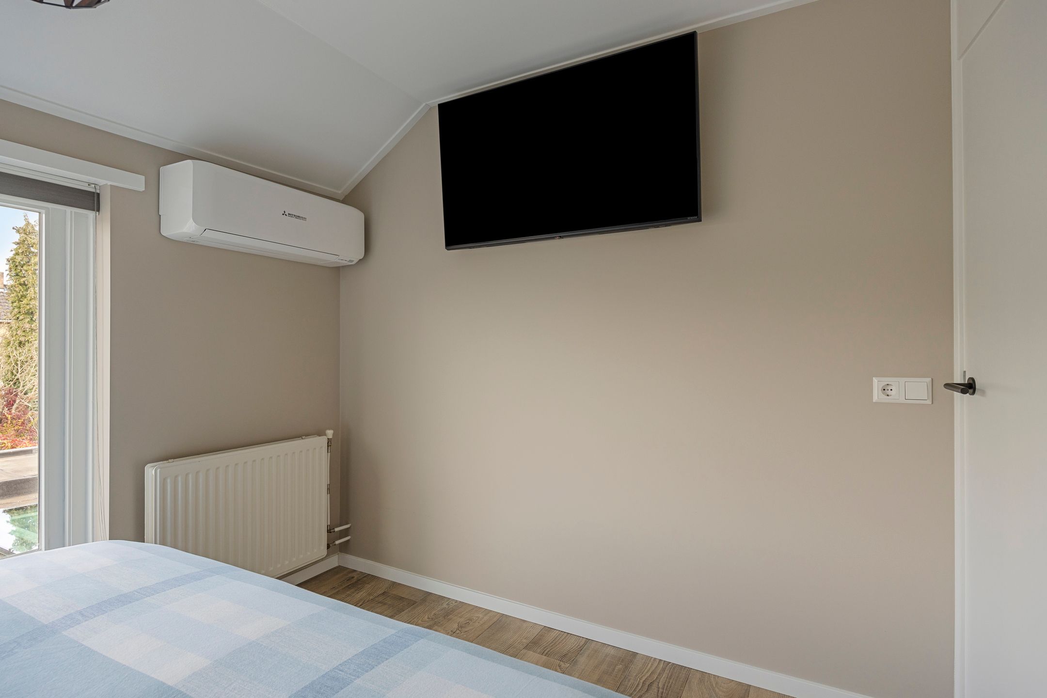 Foto 24 van Waalstraat 10