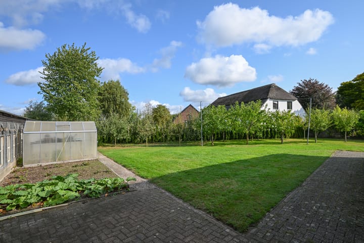 Photo 33 of Pastoor van Sonsbeeckstr 46-A