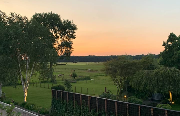 Foto 32 van Nieuw-Loosdrechtsedijk 146-H2