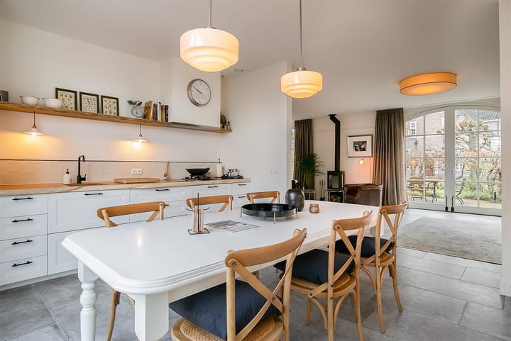 Foto 21 van Nieuw-Loosdrechtsedijk 146-H2